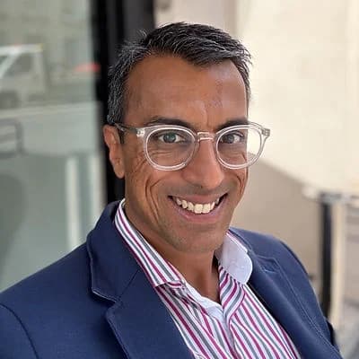 Vikas Shah MBE, Serial Entrepreneur. Growth, M&A, Transactions